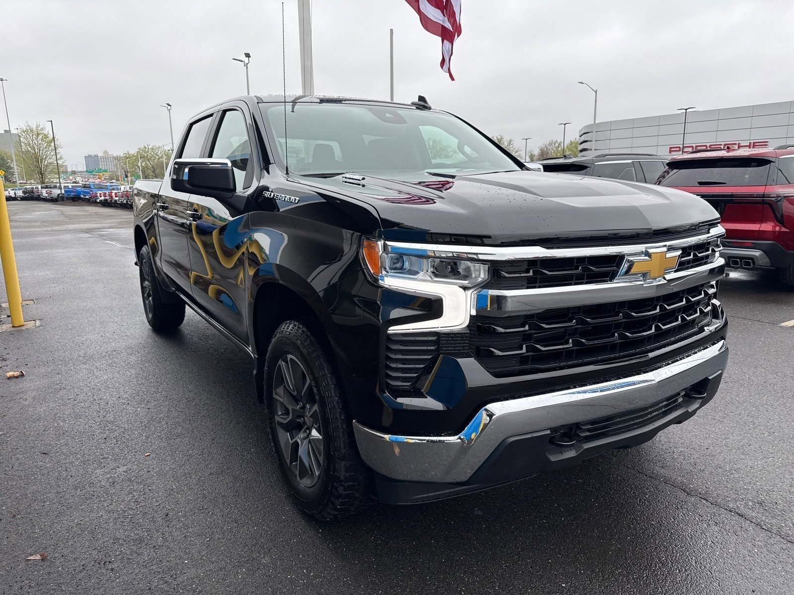 2026 Chevrolet Silverado 1500 LT photo 2