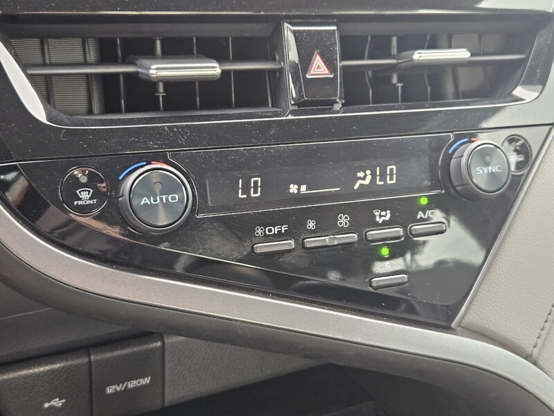 2023 Toyota Camry SE photo 17