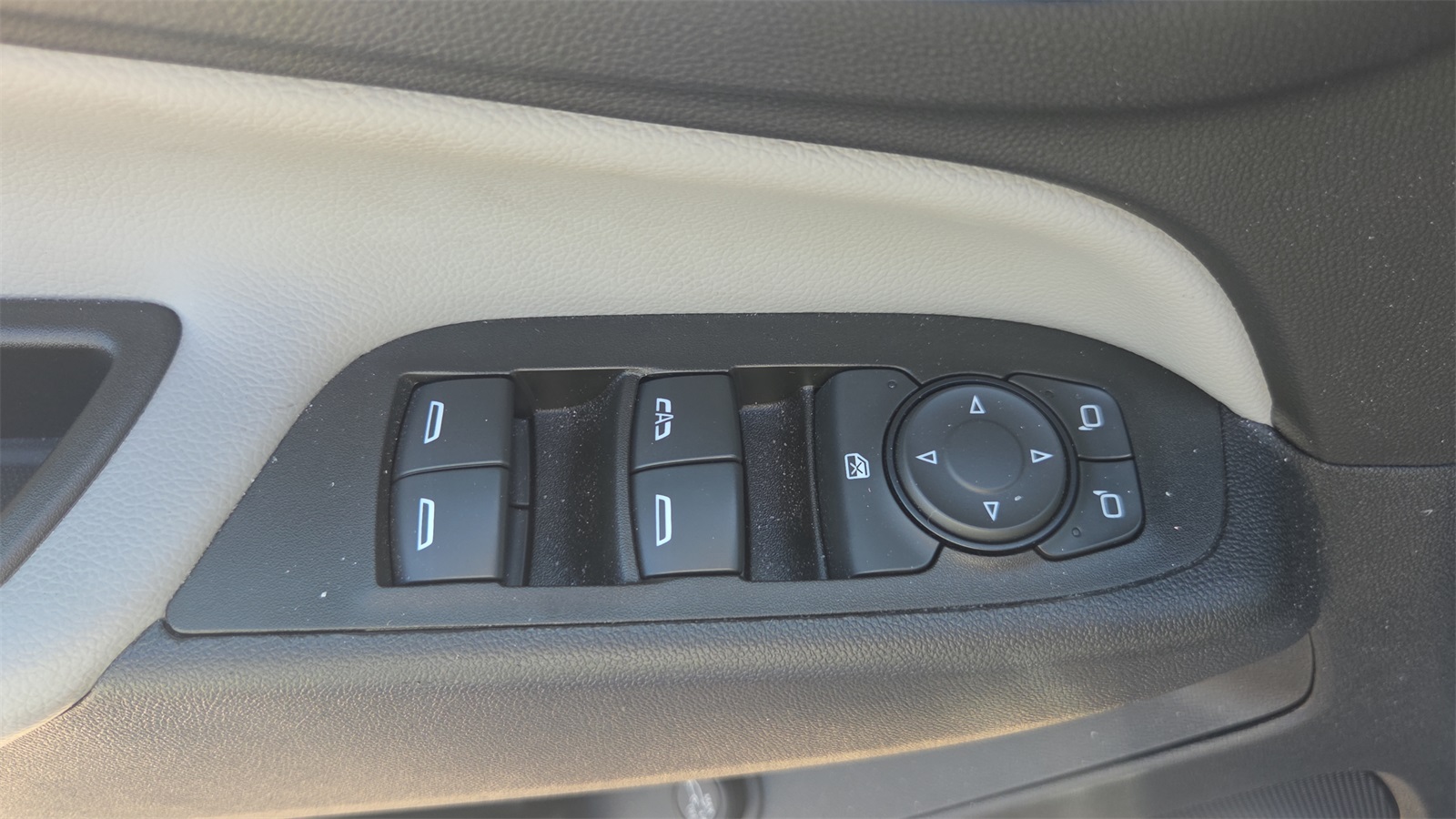 2023 Chevrolet Equinox LT photo 24