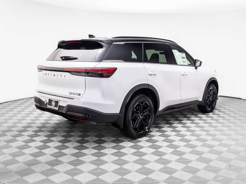 2026 Infiniti QX60 Luxe photo 5