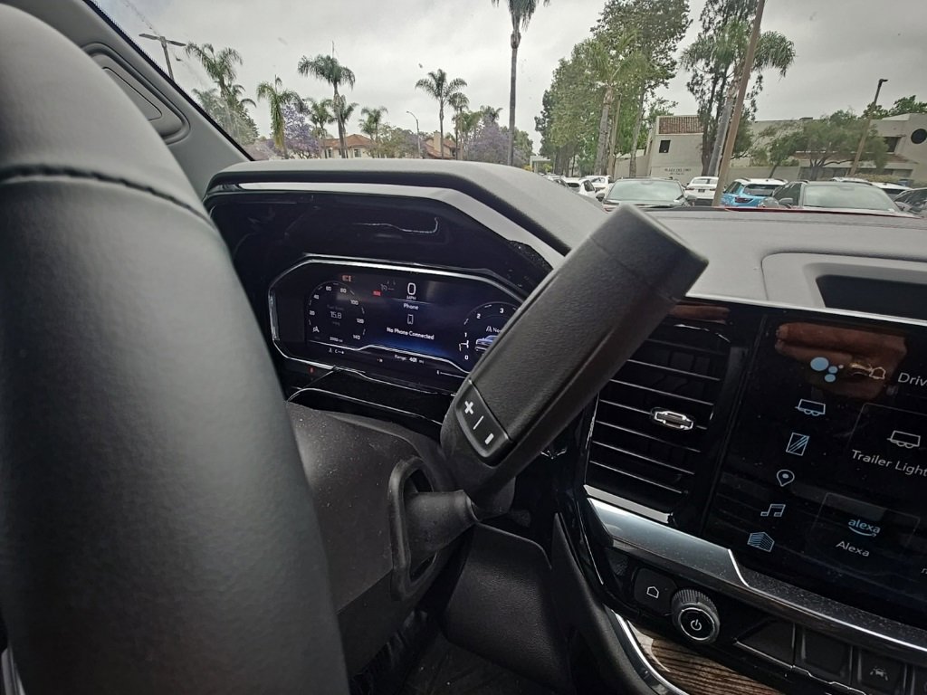 2024 Chevrolet Silverado 1500 LT photo 8