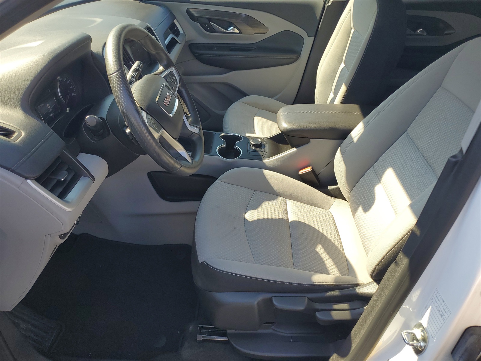 2024 Gmc Terrain SLE photo 4