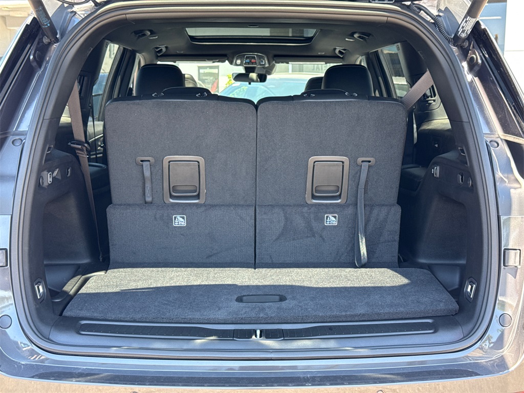 2025 Jeep Grand Cherokee Limited photo 9