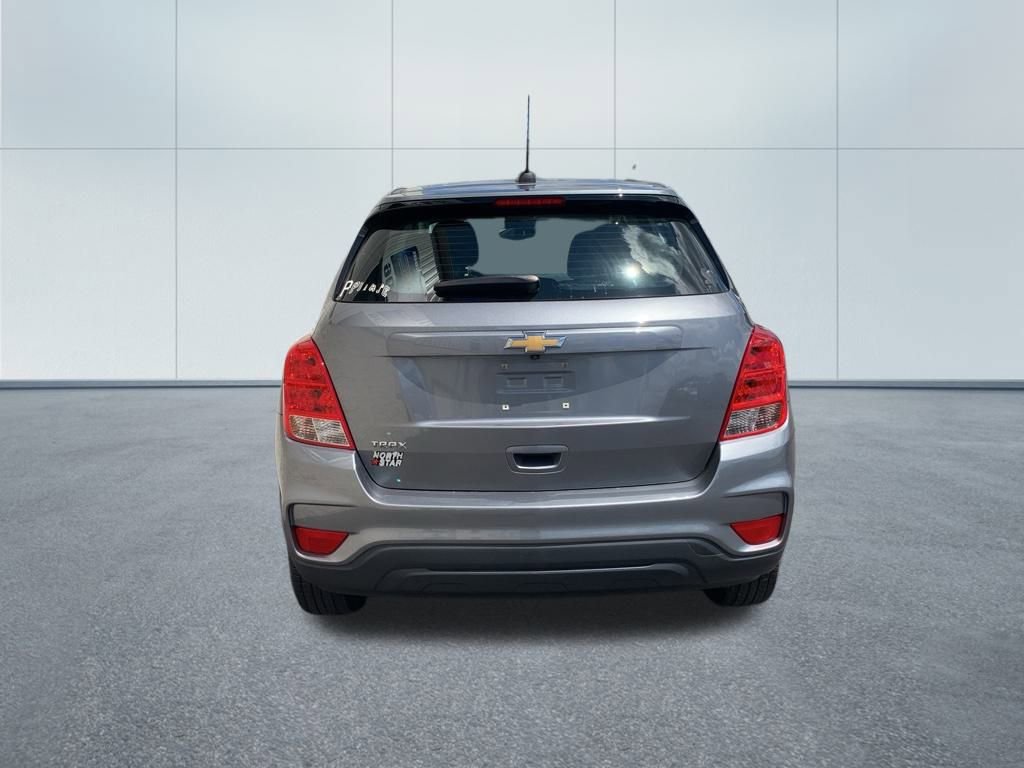 2020 Chevrolet Trax LS photo 4