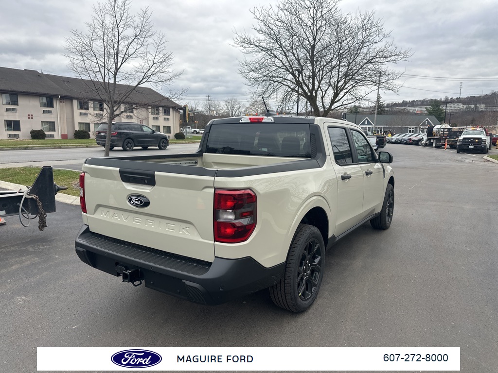 2025 Ford Maverick XLT photo 3