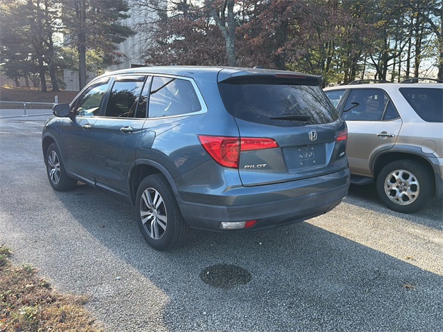 2016 Honda Pilot EX photo 2