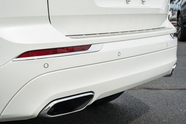 2021 Volvo XC60 Inscription photo 8