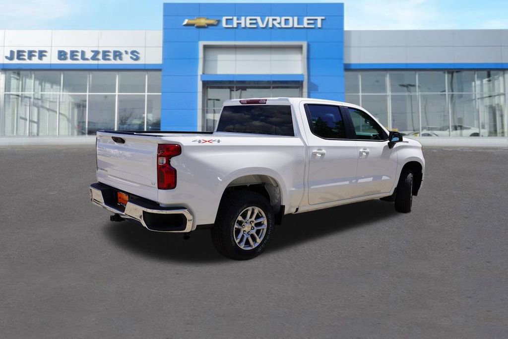 2026 Chevrolet Silverado 1500 LT photo 2