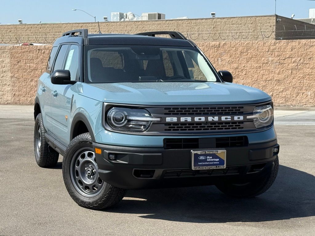 2023 Ford Bronco Sport Badlands photo 2