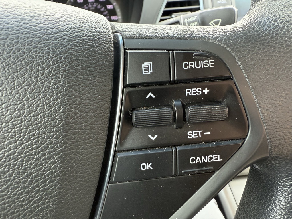 2016 Hyundai Sonata SE Hybrid photo 17