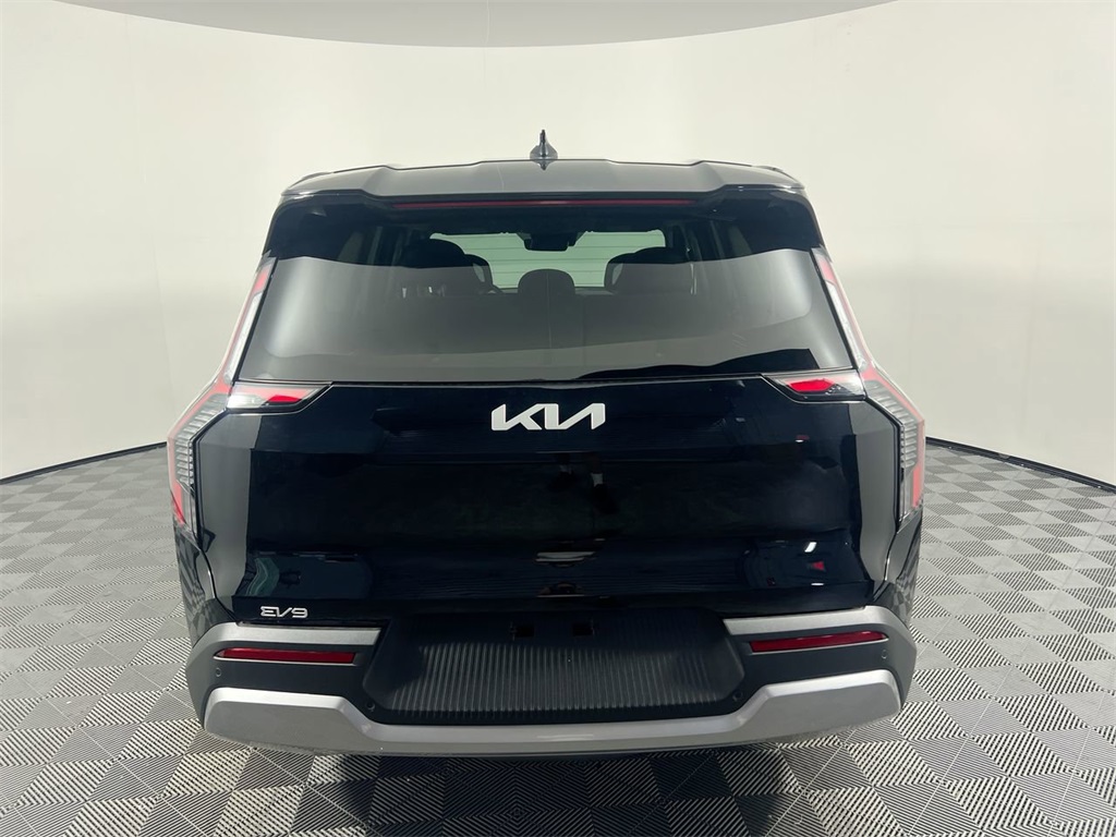 2026 Kia EV9 Light Long Range photo 3