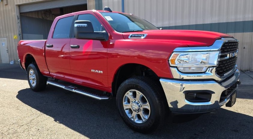 2024 Ram 2500 Big Horn photo 3