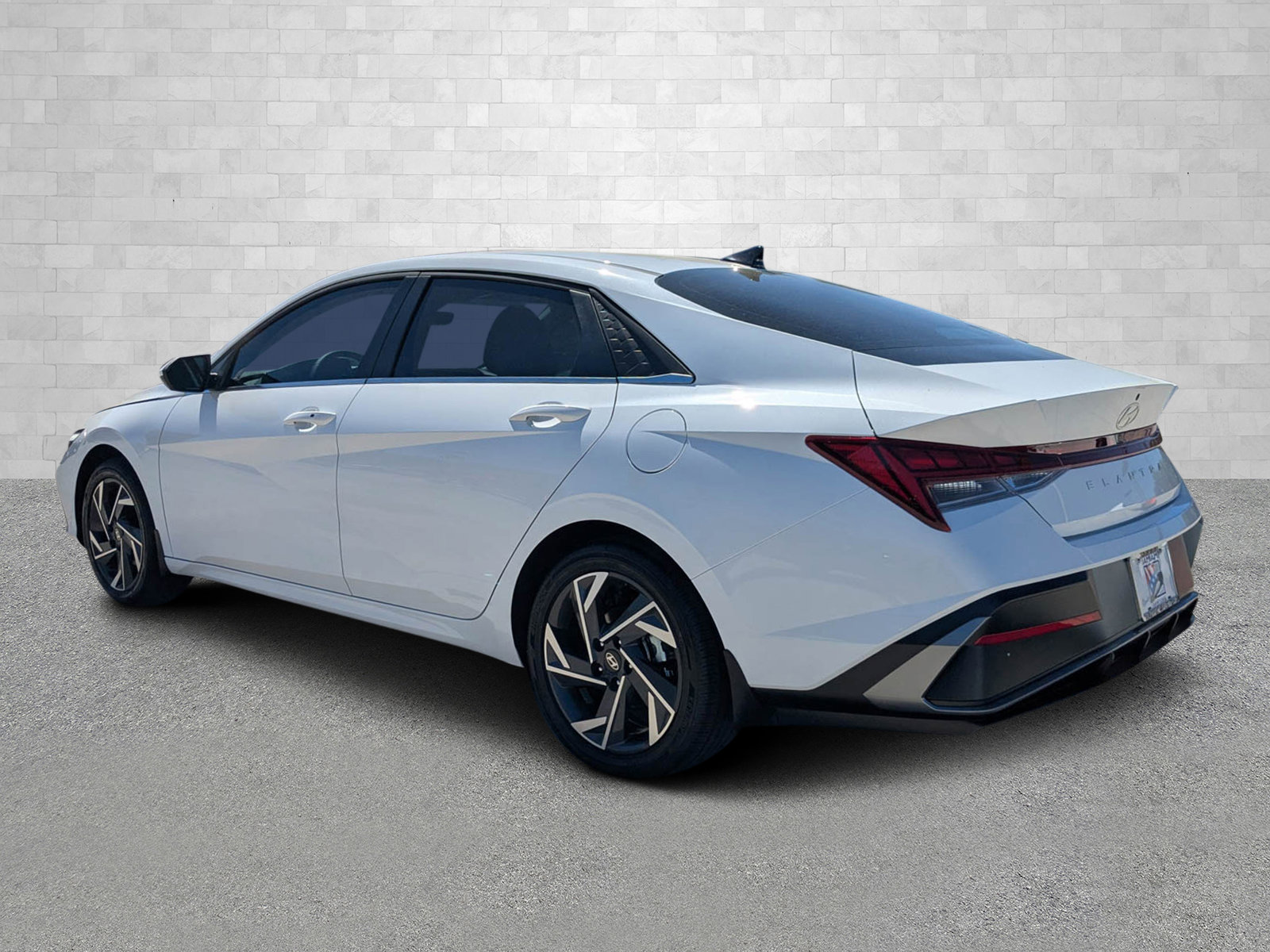 2025 Hyundai Elantra SEL Convenience photo 4