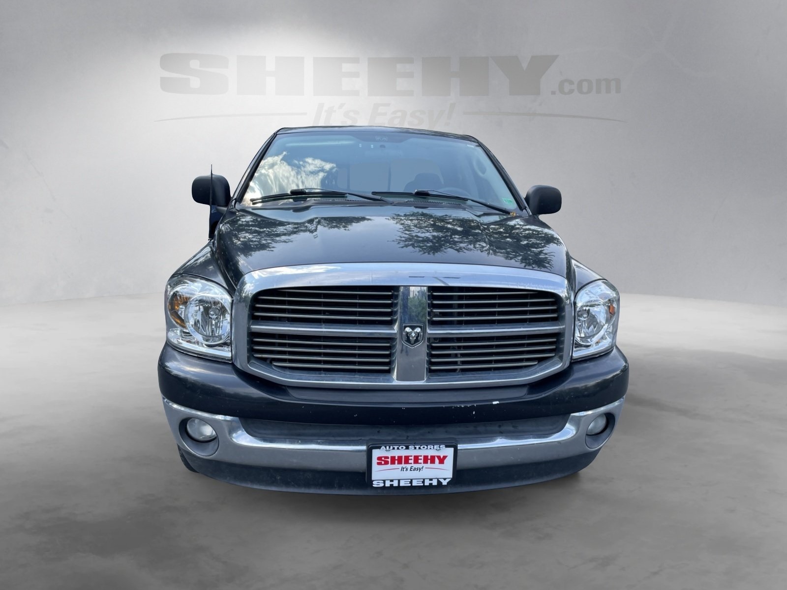 2008 Dodge Ram SLT photo 16