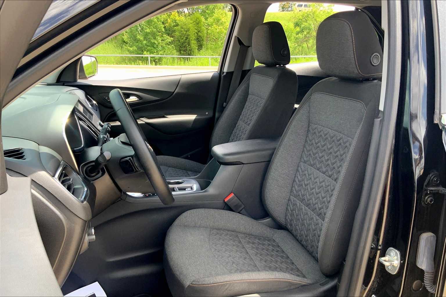 2023 Chevrolet Equinox LT photo 13