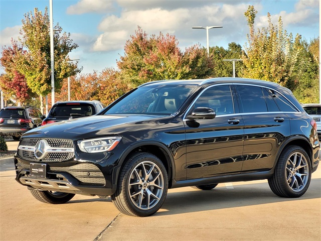 2021 Mercedes Benz GLC 300 photo 3