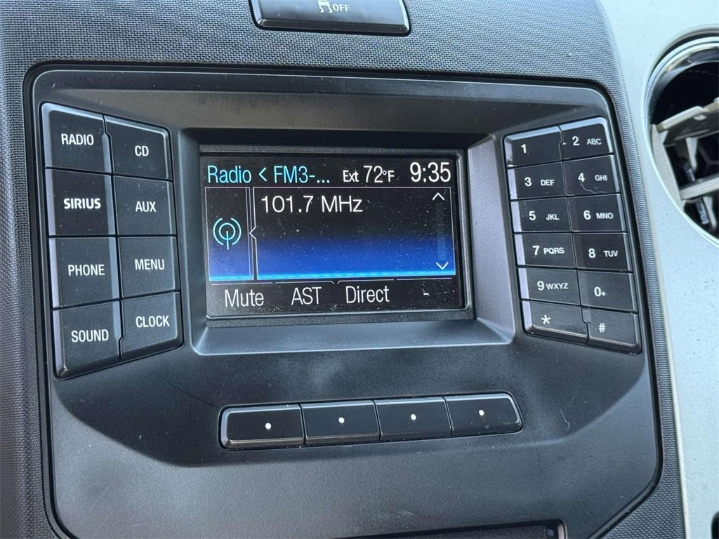 2013 Ford F-150 XLT photo 3