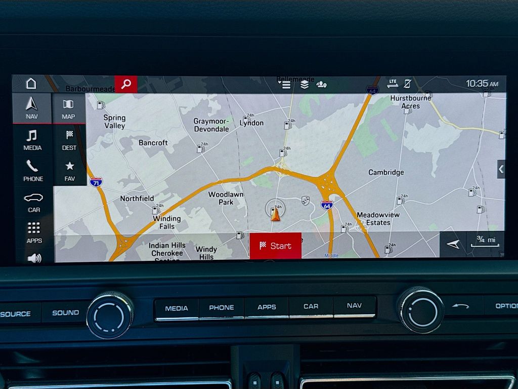 2021 Porsche Macan Base photo 20