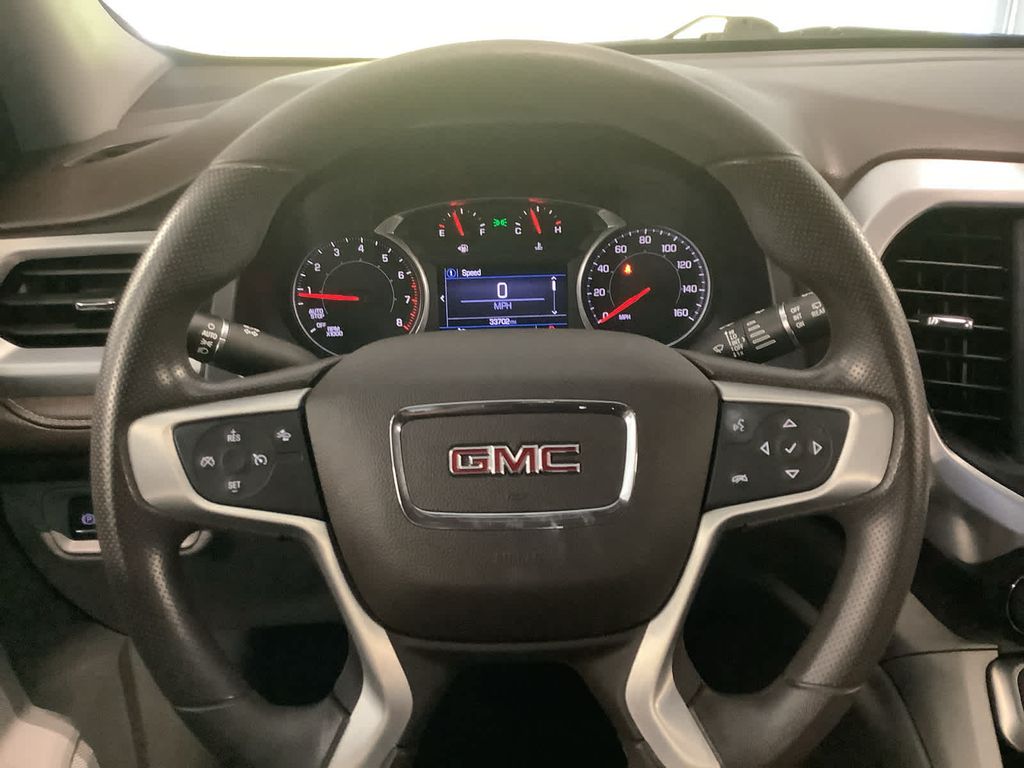 2022 Gmc Acadia SLE photo 12