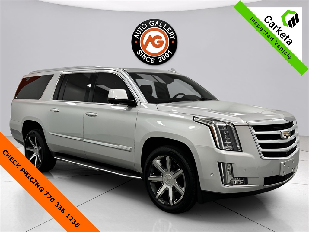 2017 Cadillac Escalade ESV Luxury's photo