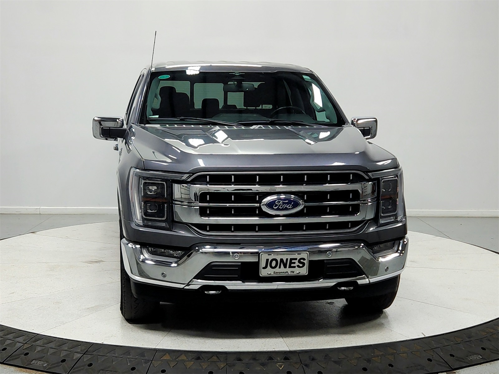 2023 Ford F-150 Lariat photo 2