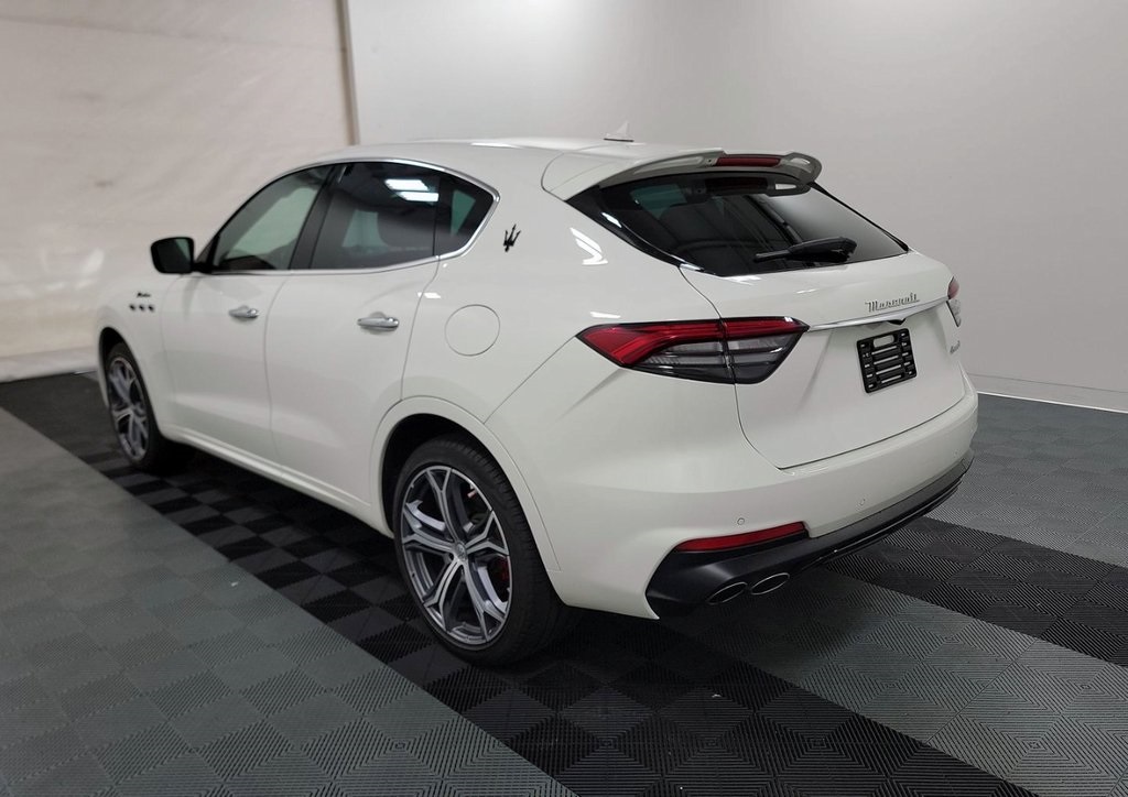 2022 Maserati Levante Modena photo 4