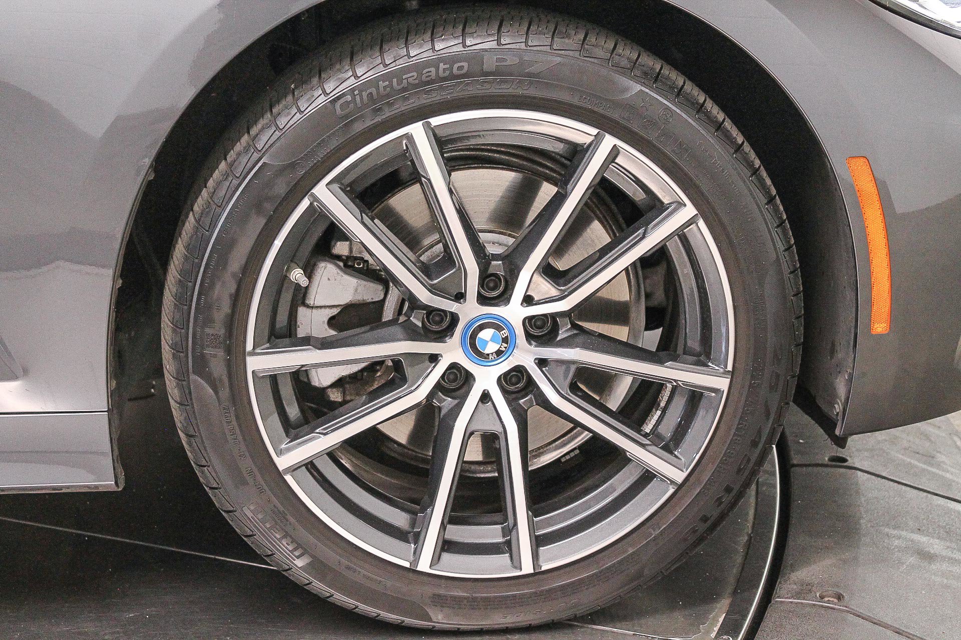 2022 Bmw 330e 3-Series photo 10