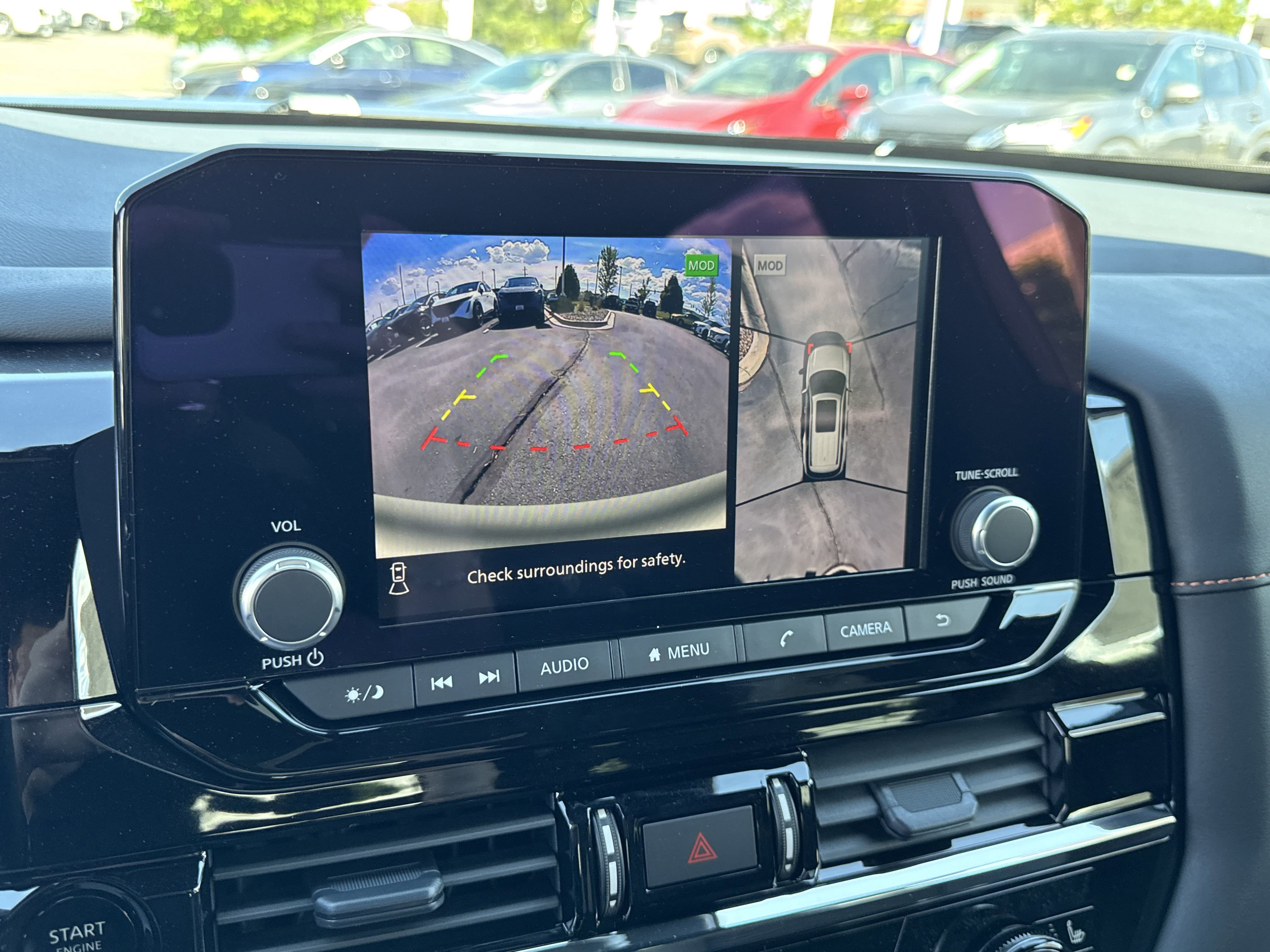 2025 Nissan Pathfinder Rock Creek photo 10
