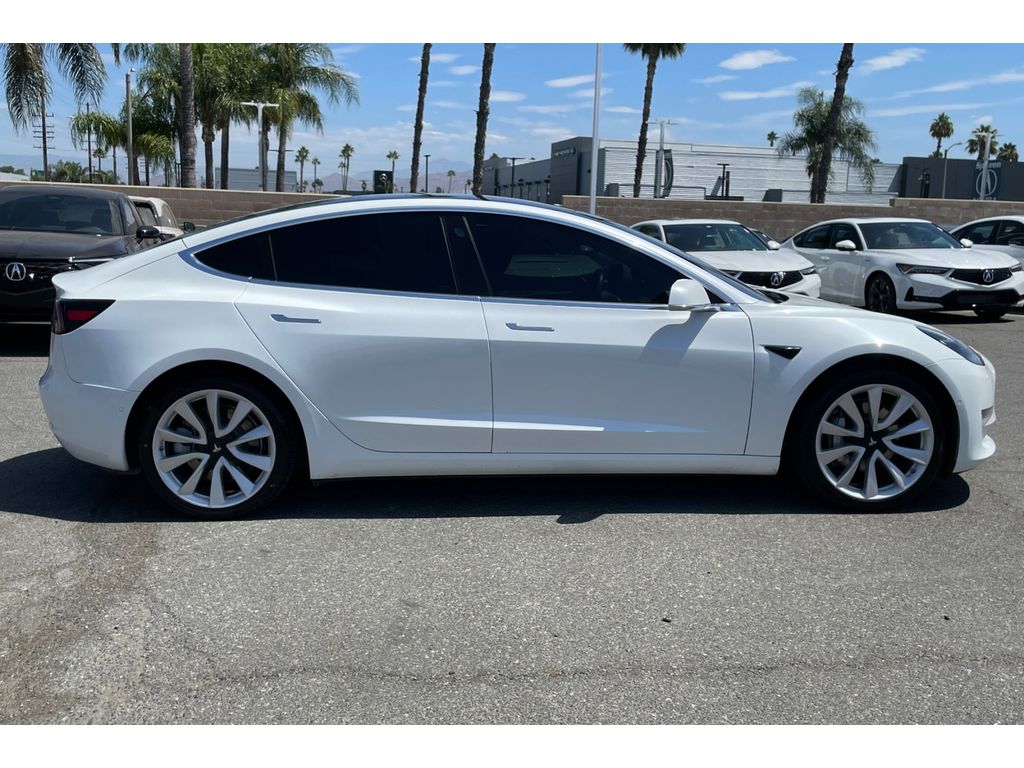 2020 Tesla Model 3 Standard Range photo 6