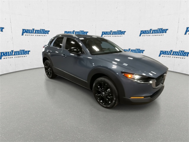 2026 Mazda CX-30 2.5 S Carbon photo 2