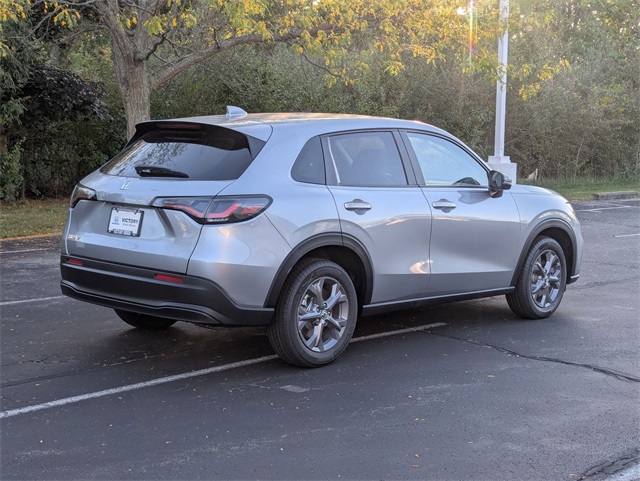 2026 Honda HR-V LX photo 6