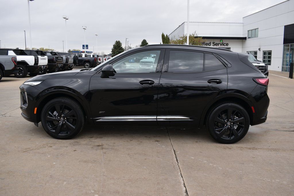 2025 Buick Envision Sport Touring photo 4