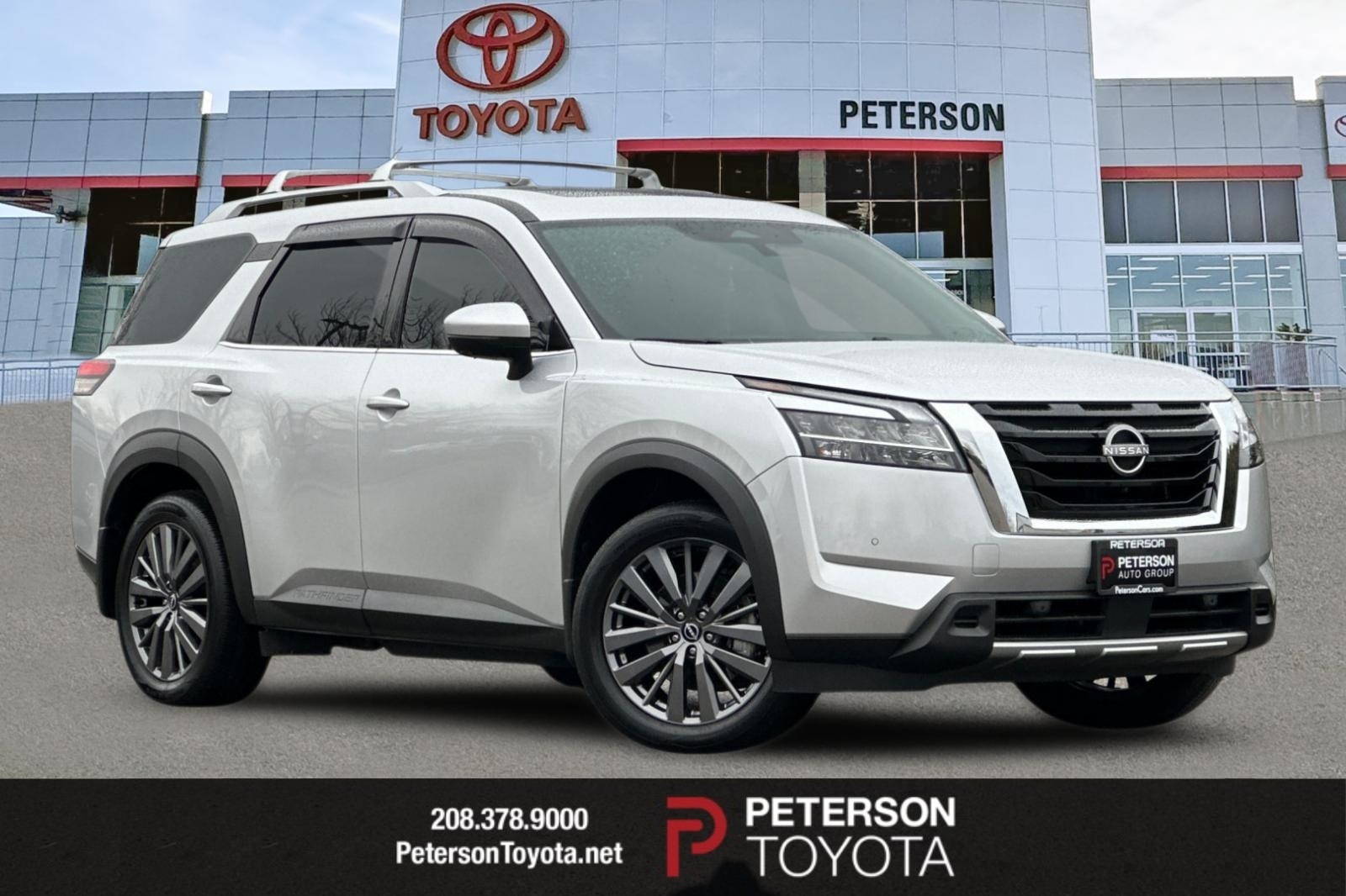 2024 Nissan Pathfinder SL