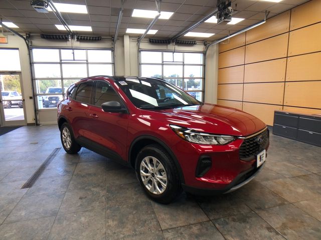 2026 Ford Escape Active photo 2