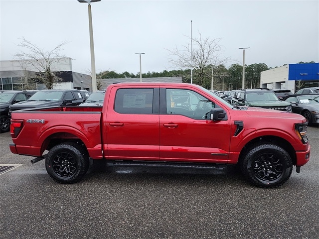 2025 Ford F-150 XLT photo 2