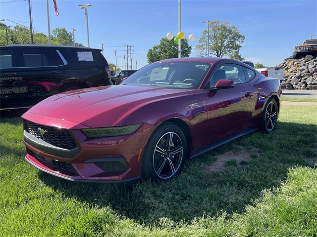 2025 Ford Mustang EcoBoost photo 3