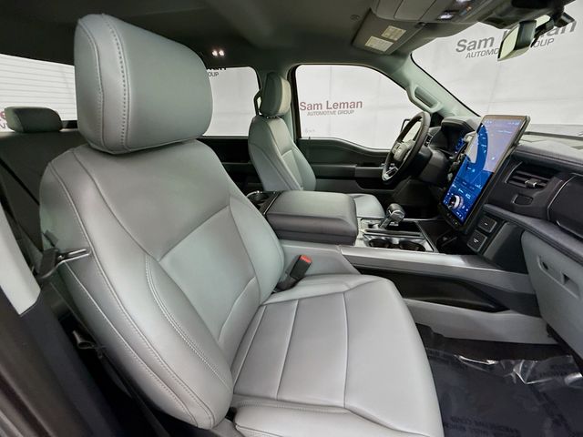 2025 Ford F-150 XLT photo 28