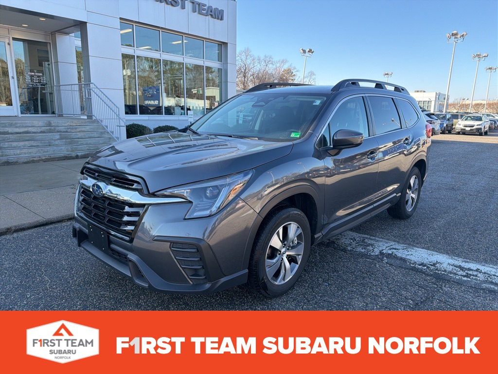 2024 Subaru Ascent Premium's photo