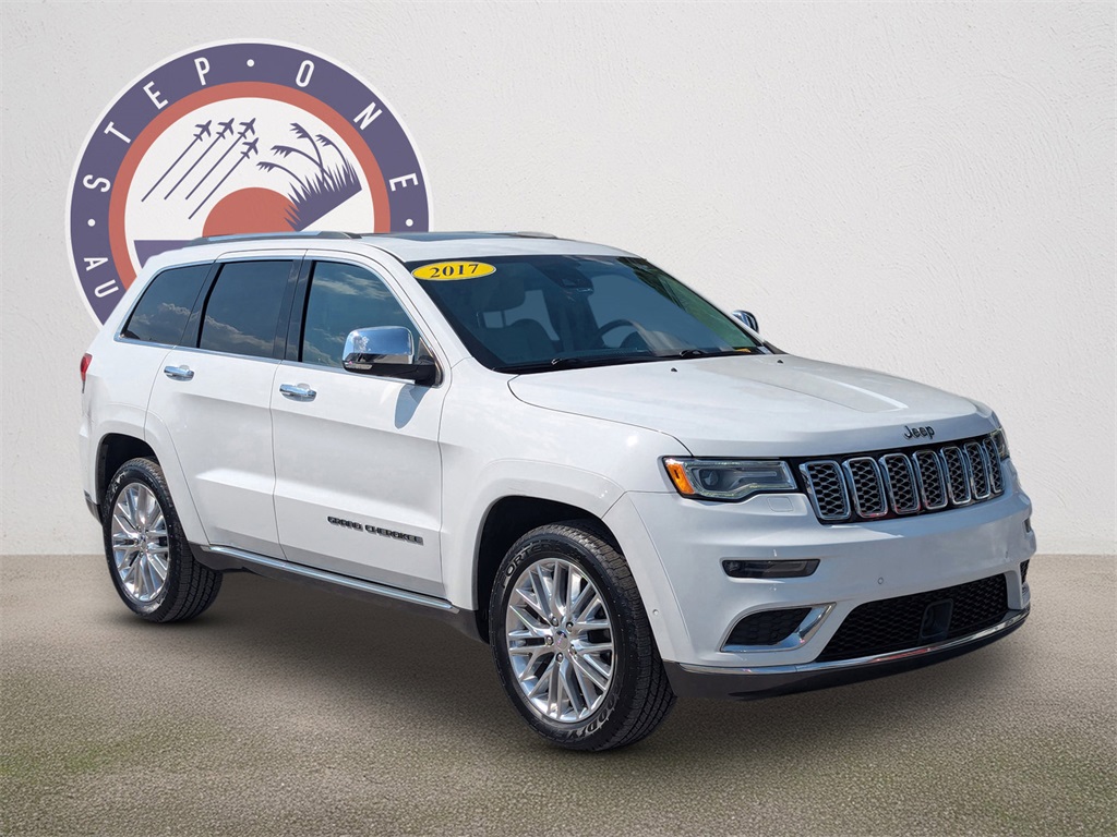 2017 Jeep Grand Cherokee Summit photo 2