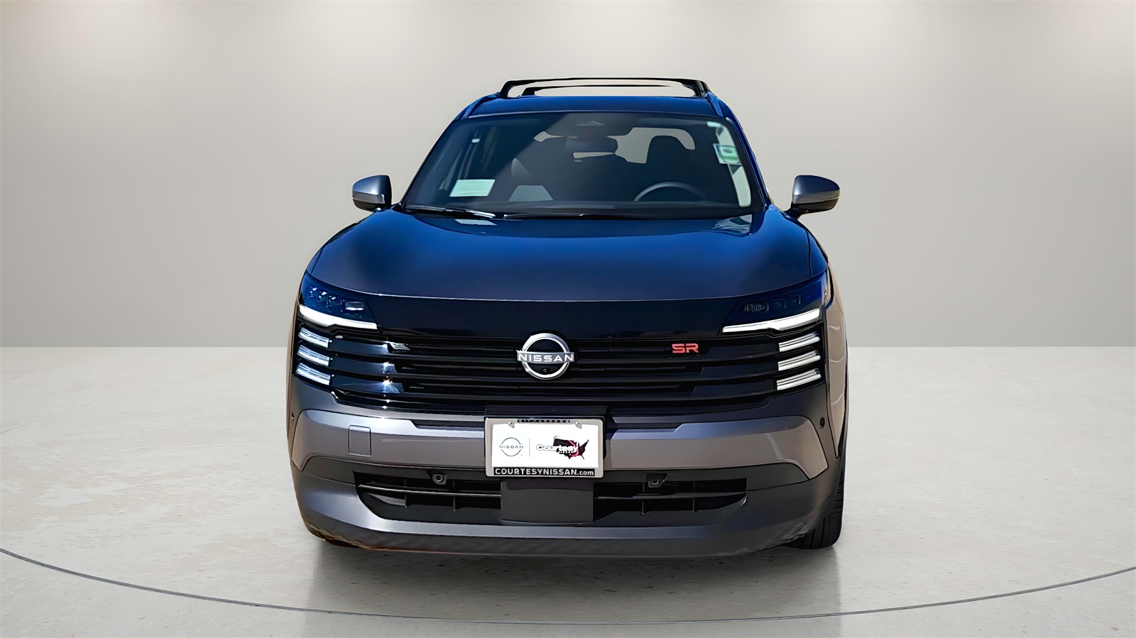 2025 Nissan Kicks SR photo 2