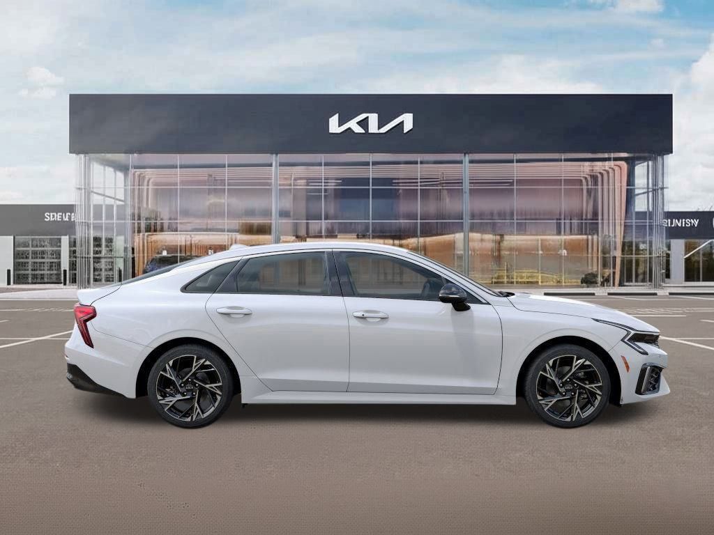 2025 Kia K5 GT-Line photo 6