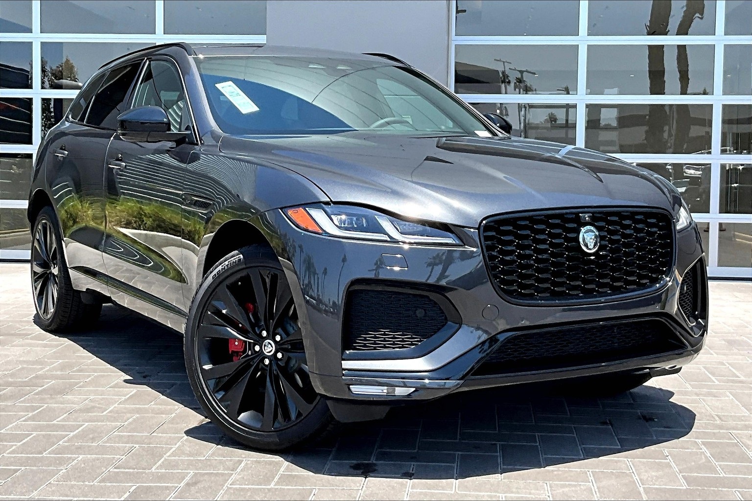 2026 Jaguar F-PACE P400 R-Dynamic S photo 2