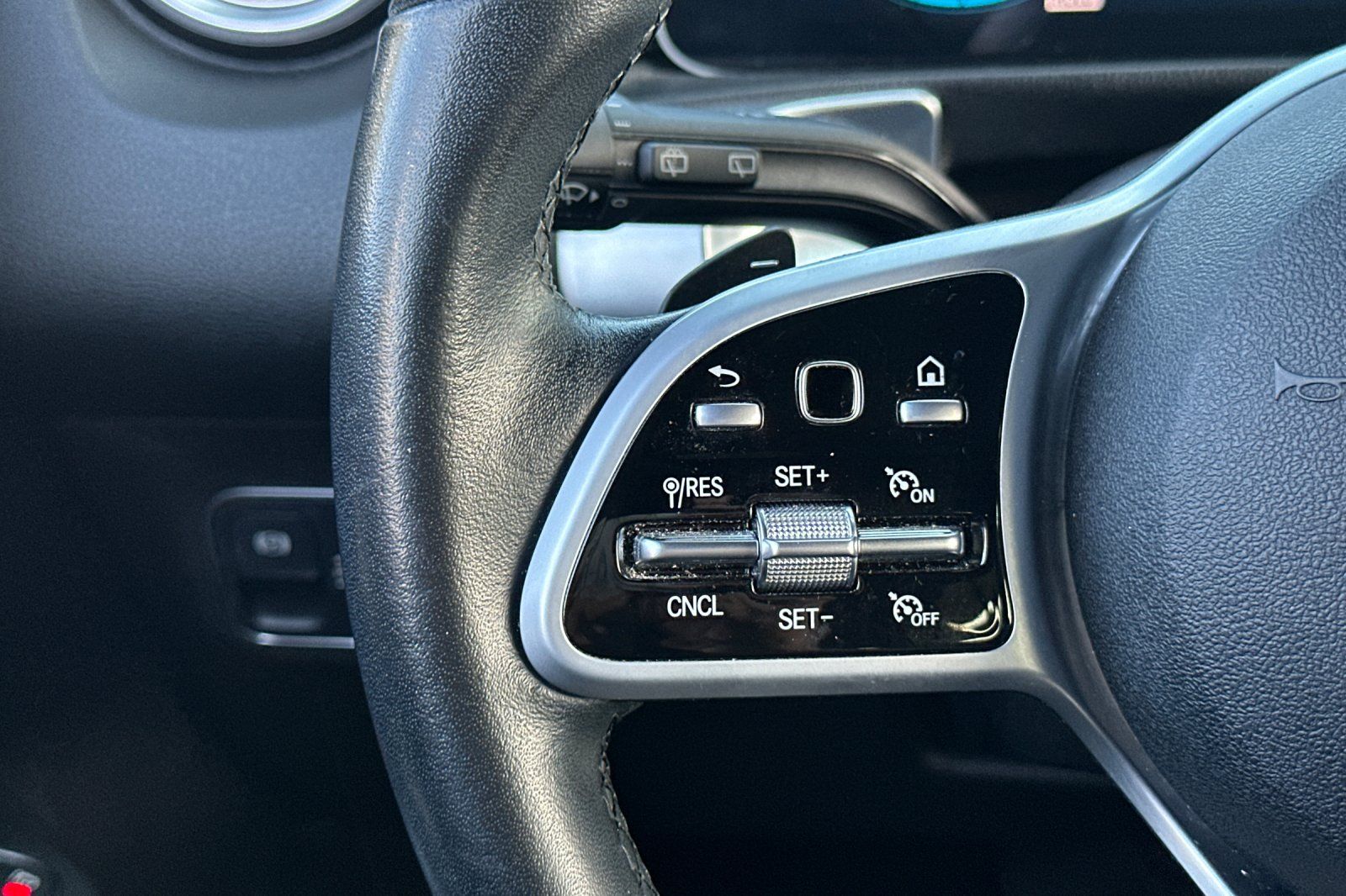 2021 Mercedes Benz GLB 250 photo 23