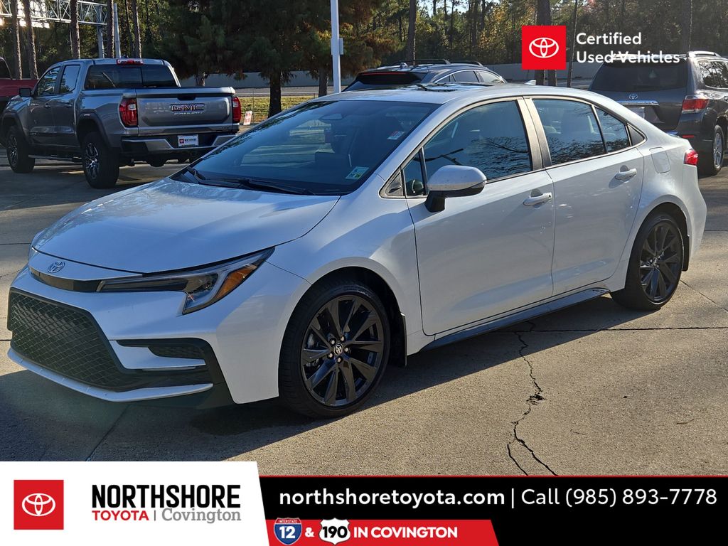 2025 Toyota Corolla SE's photo