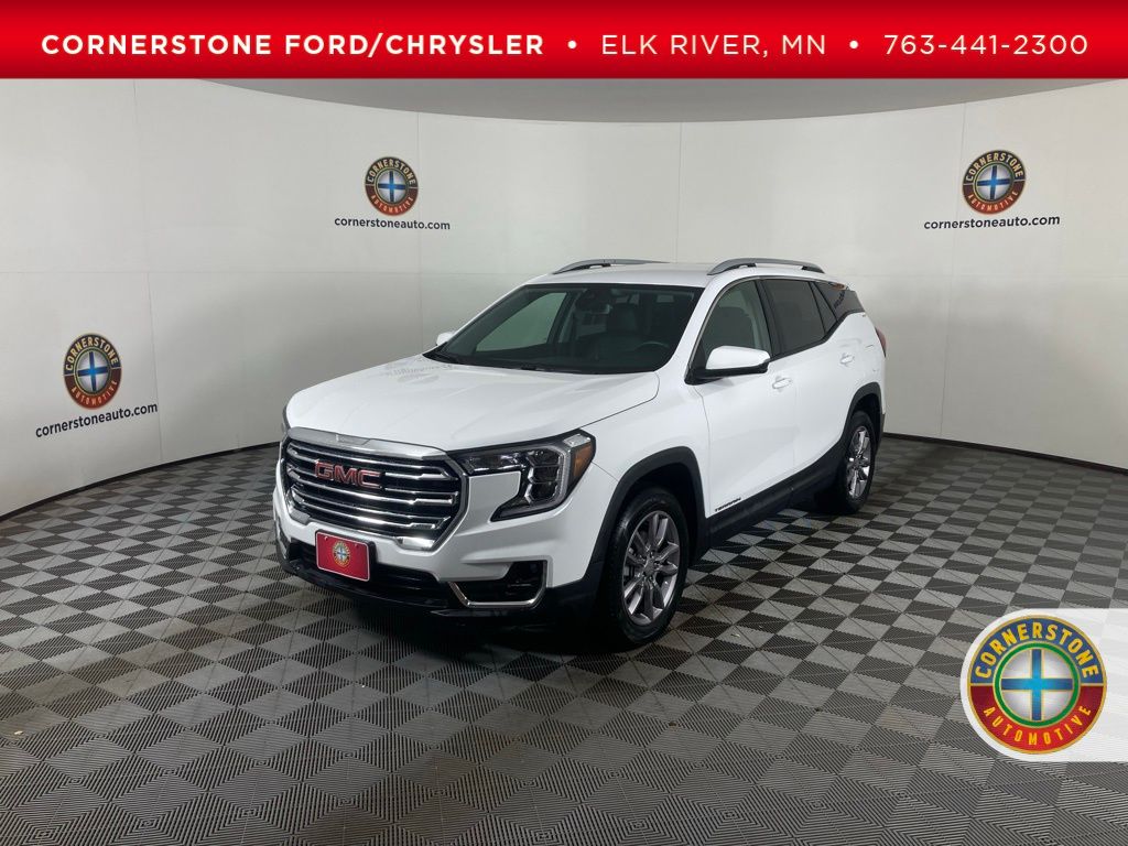 2024 GMC Terrain SLT's photo