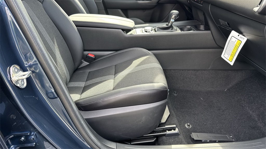 2025 Mazda CX-50 2.5 S Preferred photo 28