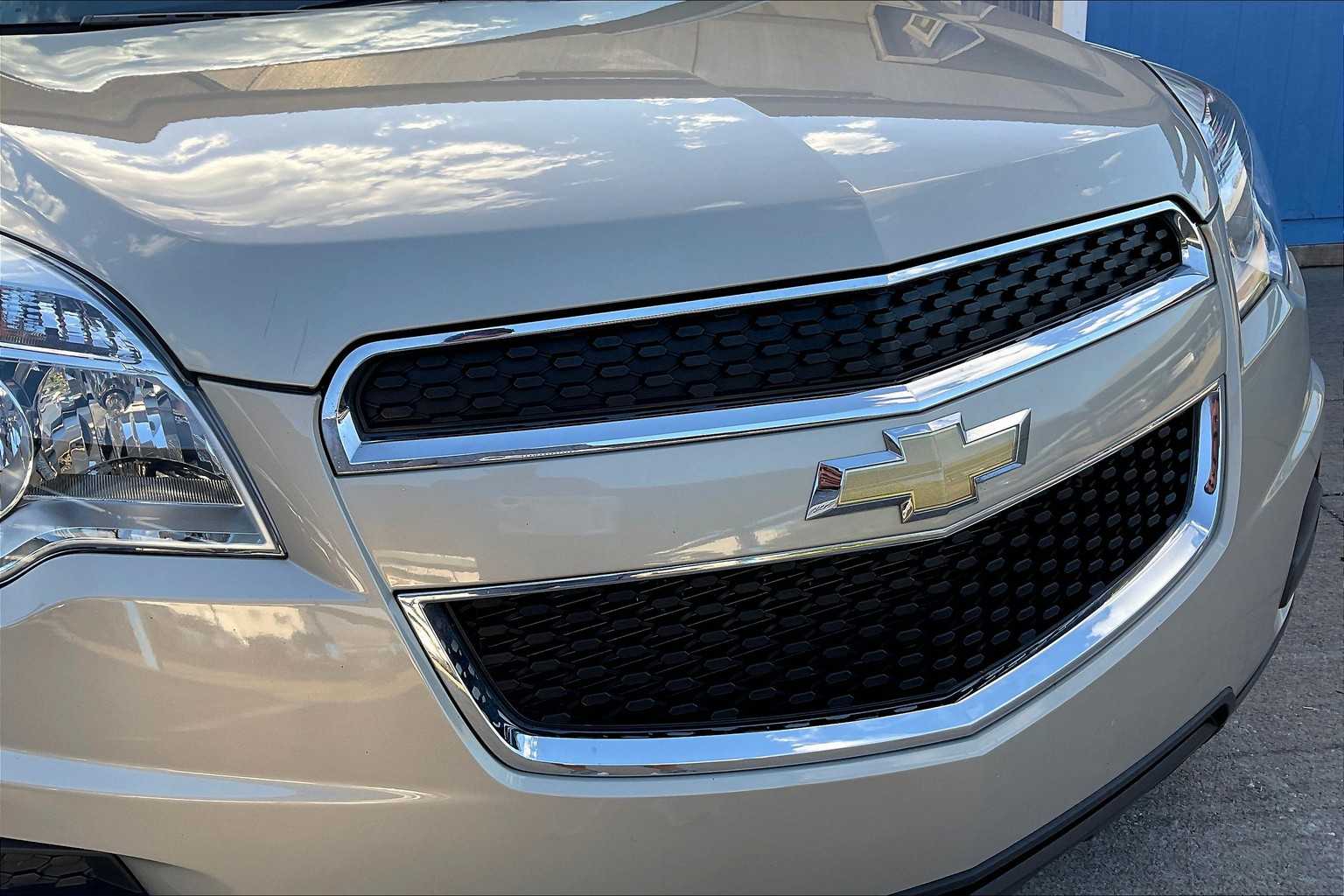 2012 Chevrolet Equinox LS photo 27