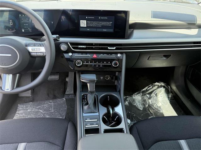 2025 Hyundai Sonata SE photo 17