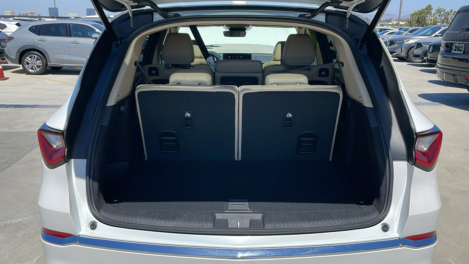 2026 Acura MDX SH-AWD photo 26