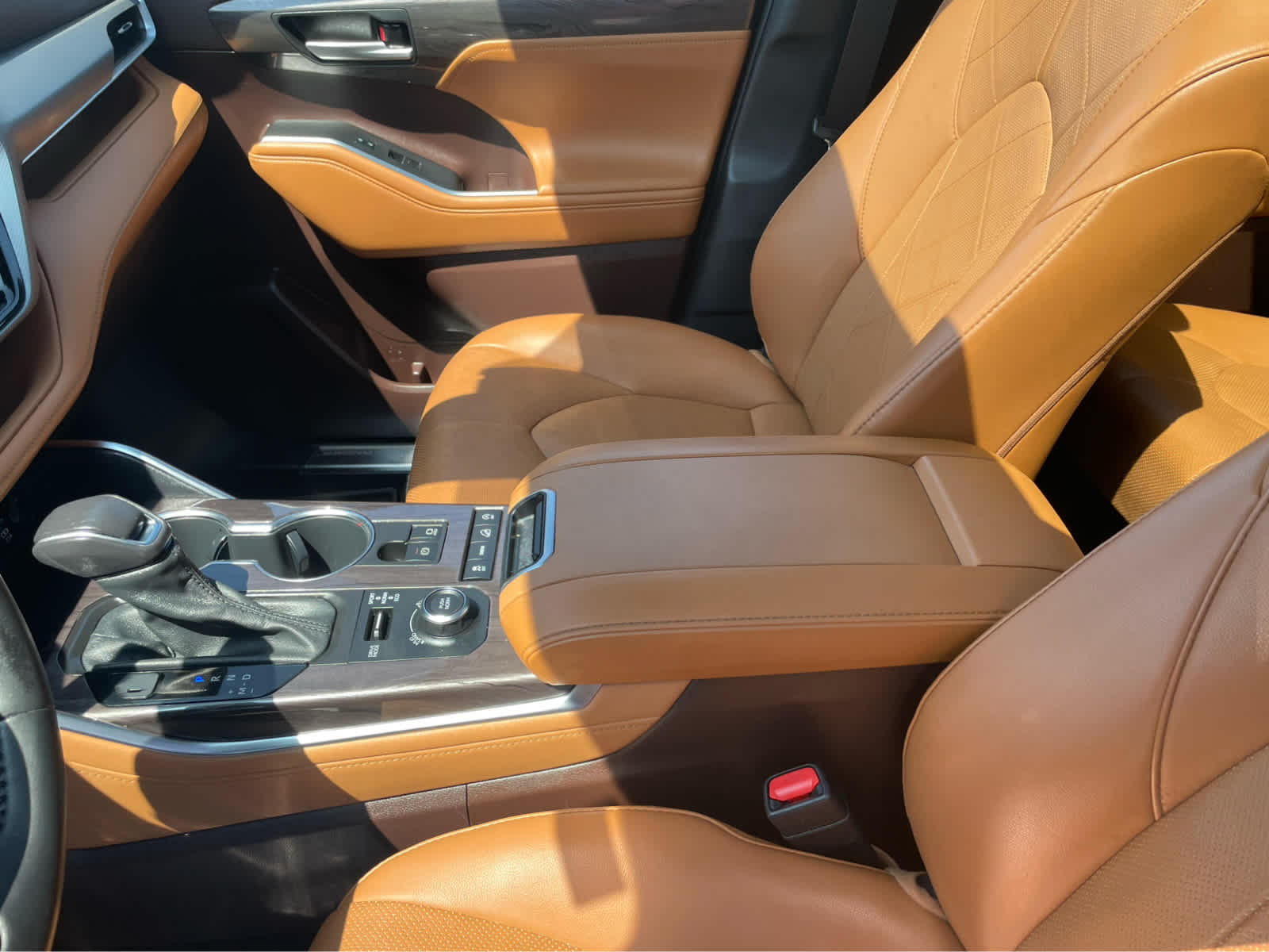 2021 Toyota Highlander Platinum photo 27